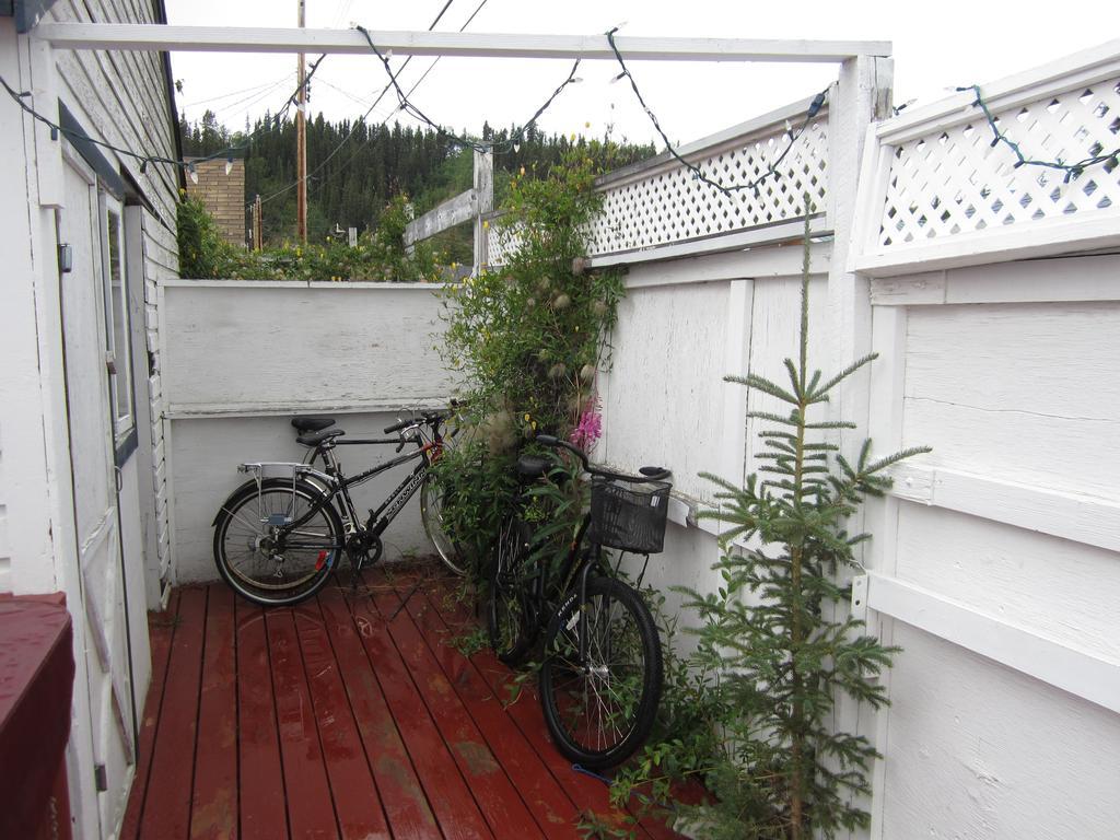 Casey'S Bed & Breakfast Whitehorse Room photo