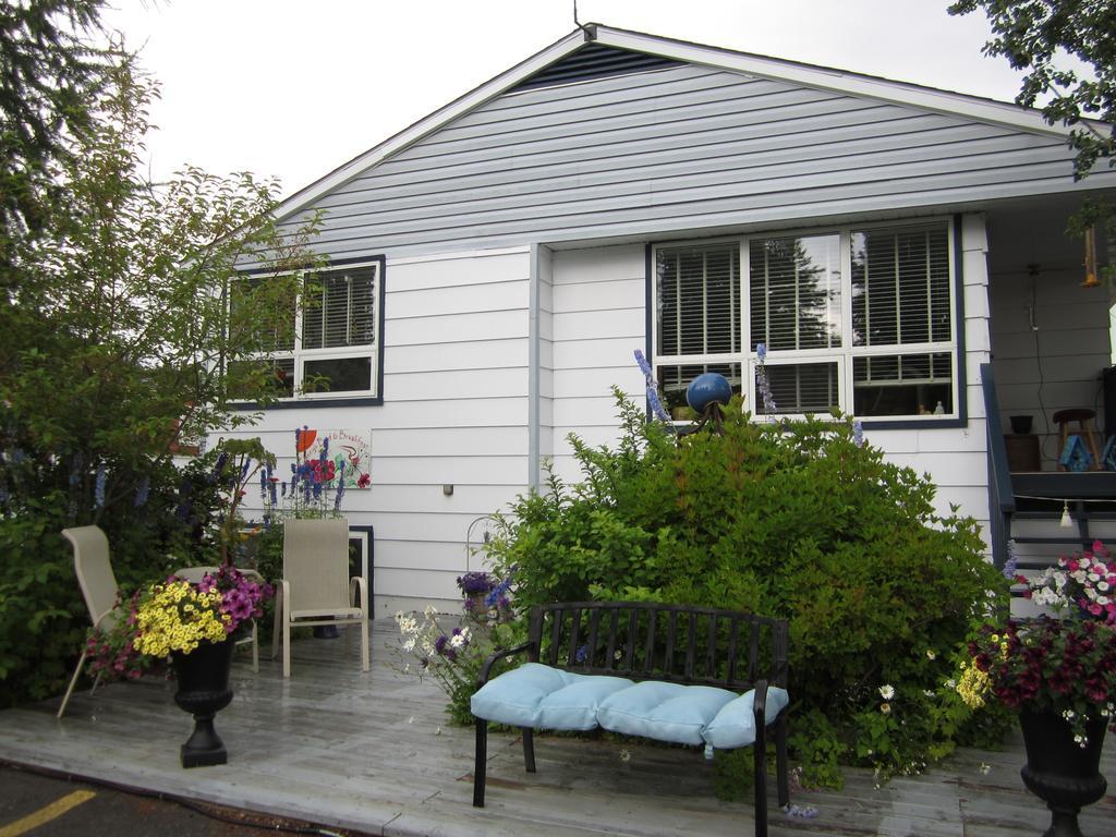 Casey'S Bed & Breakfast Whitehorse Room photo