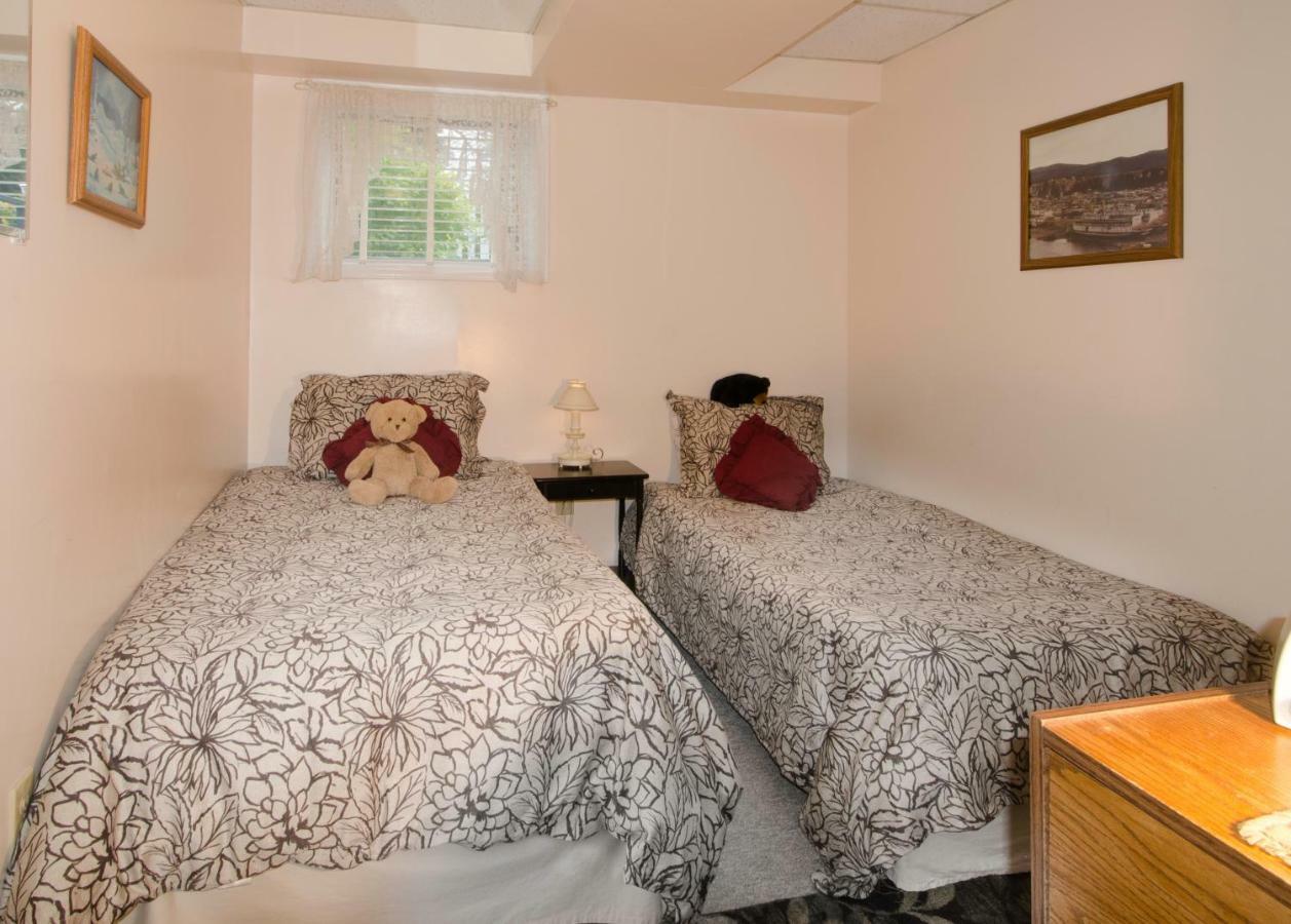 Casey'S Bed & Breakfast Whitehorse Exterior photo
